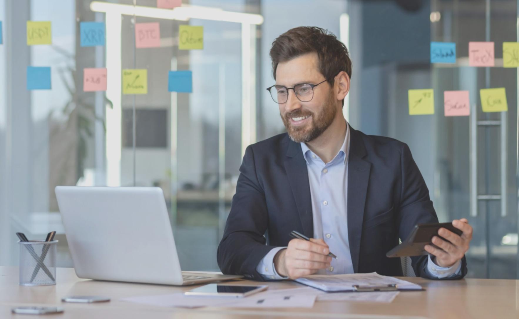 SEO Analytics Workspace mit Datenvisualisierungen